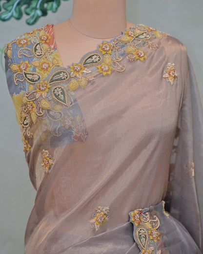 Grey Organza Saree with Printed Blouse Piece image 2