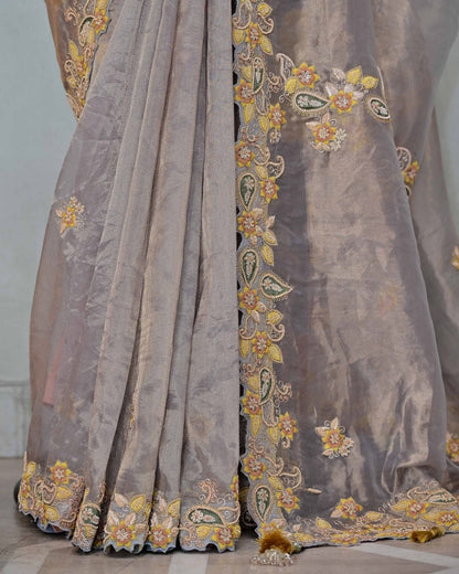 Grey Organza Saree with Printed Blouse Piece image 4