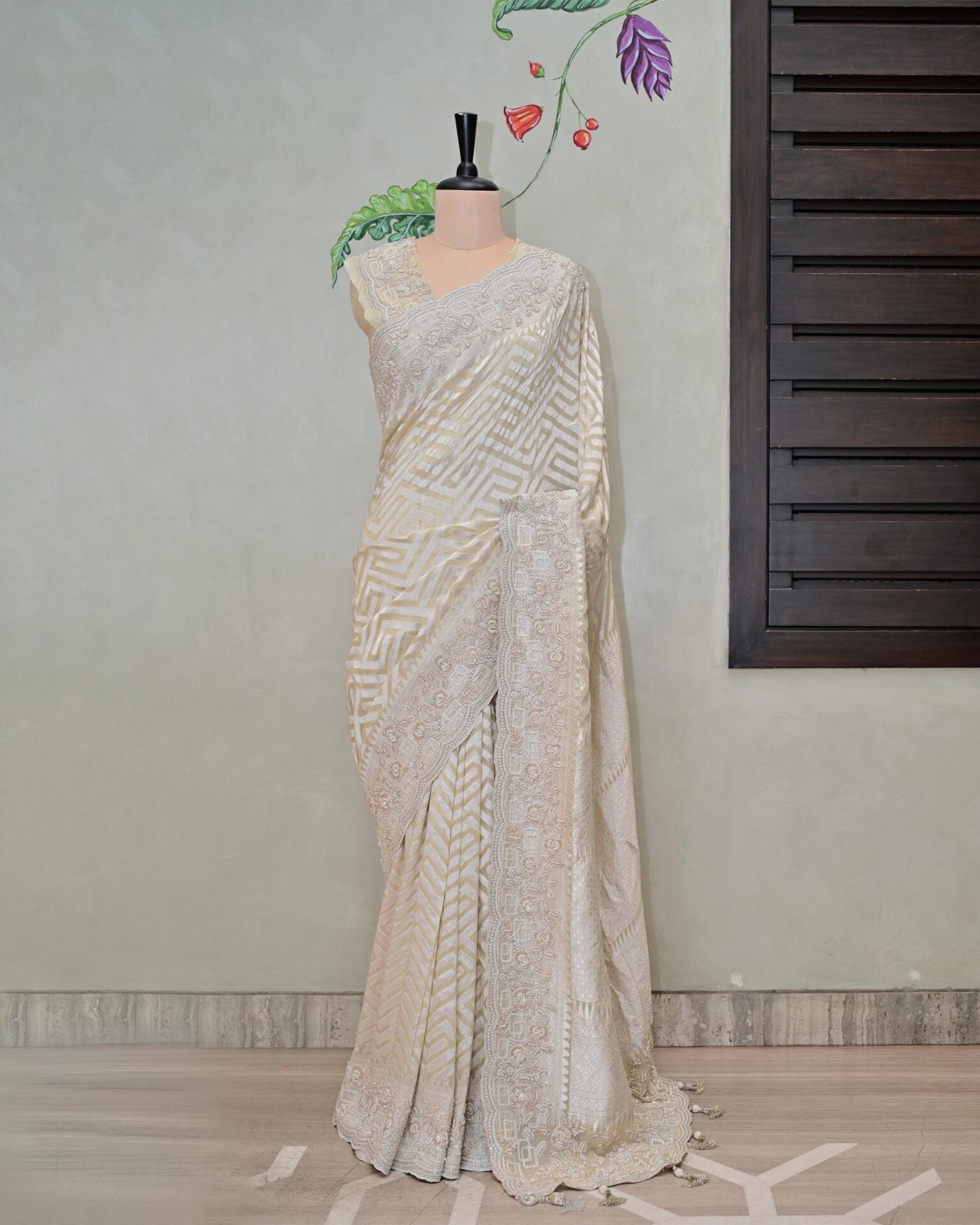 Beige Khaddi Saree image 4