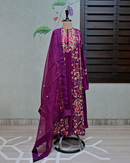Crush Anarkali with Organza Dupatta image 0